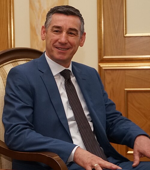 Kadri Veseli