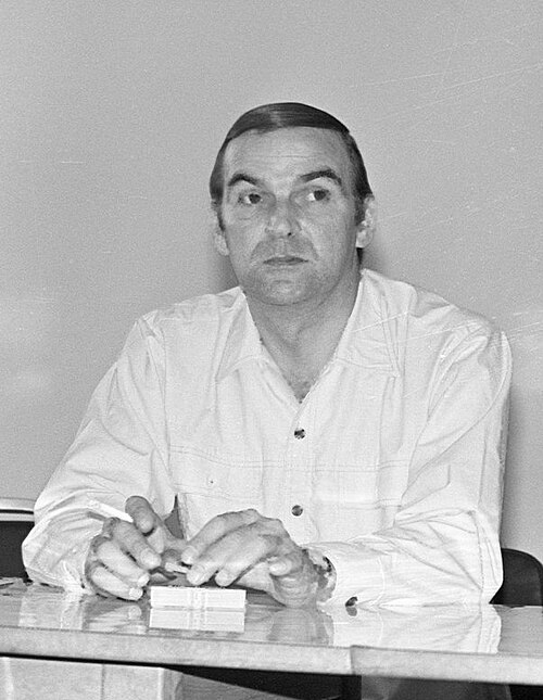 Stanley Baker