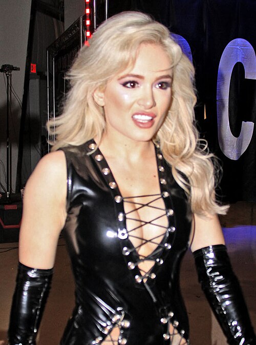 Scarlett Bordeaux