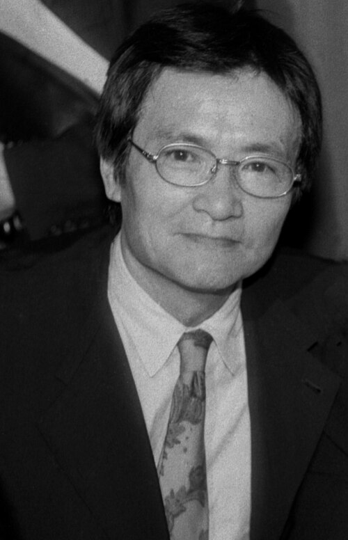Ken Ogata