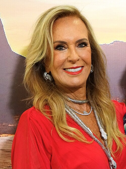Helô Pinheiro