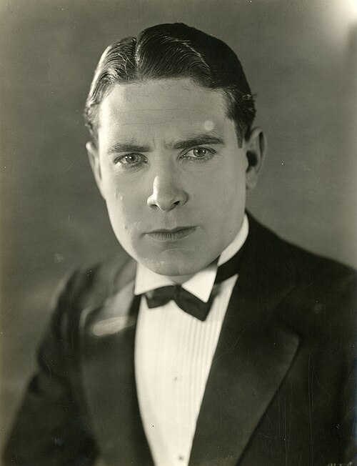 Lloyd Hughes