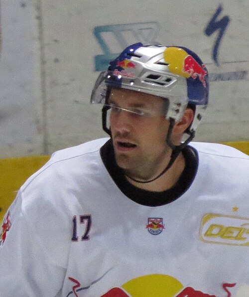 Brooks Macek