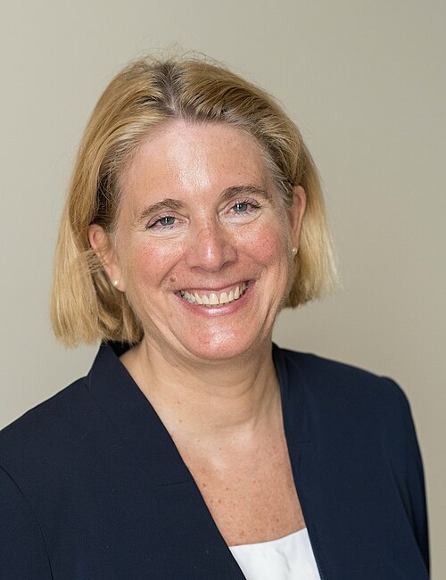 Jacqueline Hewitt