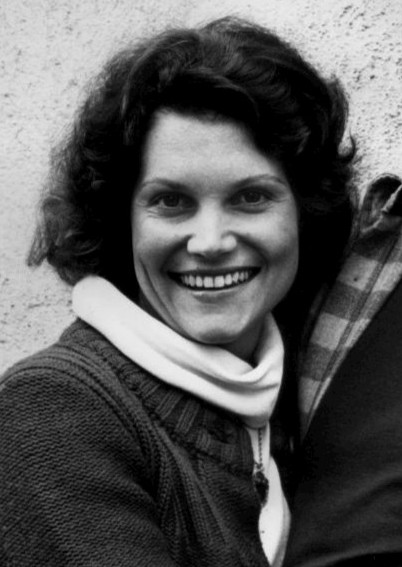 Frances Lee McCain