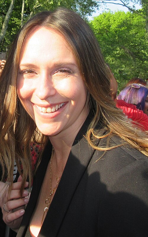 Jennifer Love Hewitt