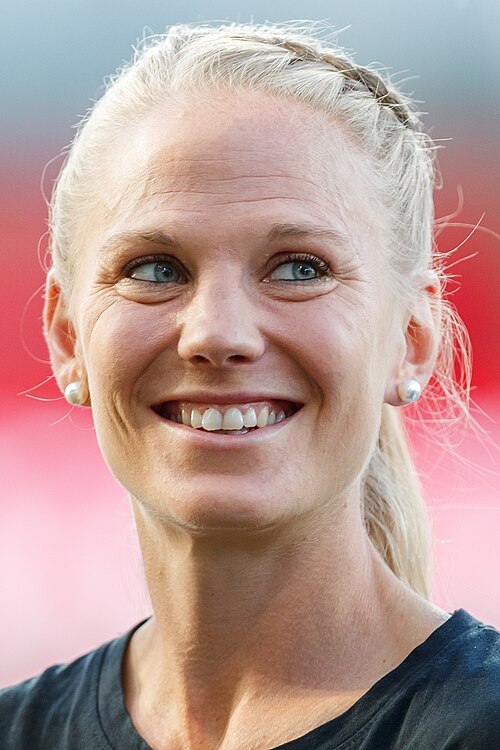 Leonie Maier