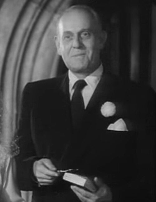 Moroni Olsen