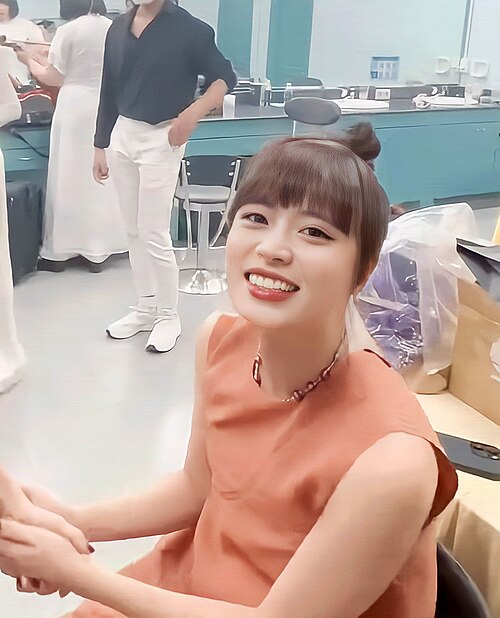 Hoàng Thùy Linh