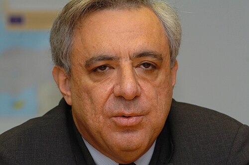 Vartan Oskanian