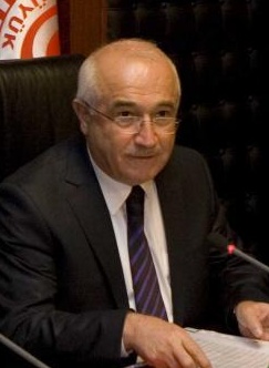 Cemil Çiçek