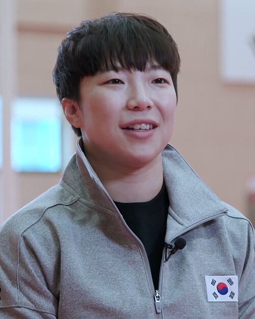 Jeong Bo-Kyeong