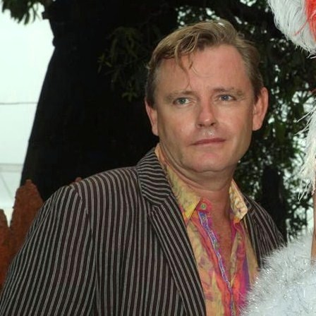 Stephan Elliott