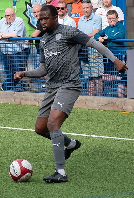 Efe Ambrose