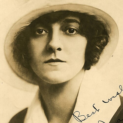 Elsie Janis