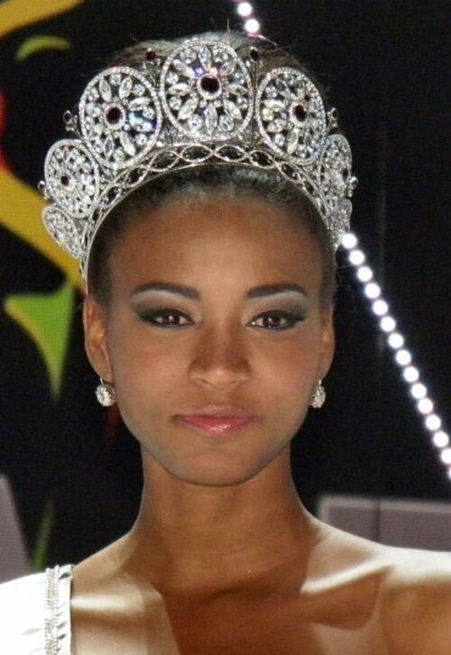 Leila Lopes