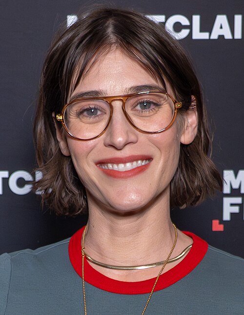 Lizzy Caplan