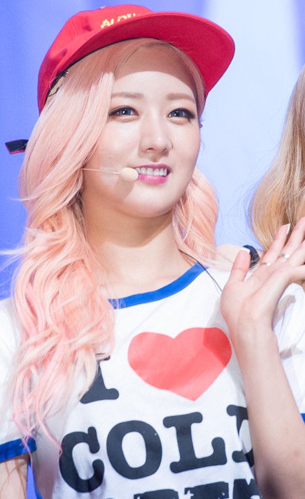 Yoon Bo-mi