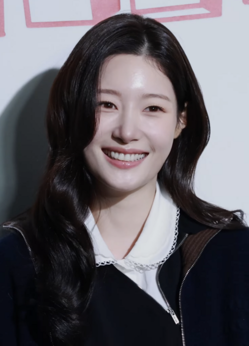 Jung Chae-yeon