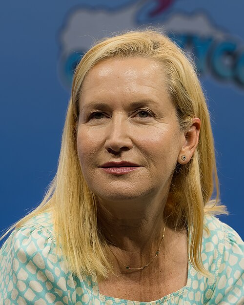 Angela Kinsey