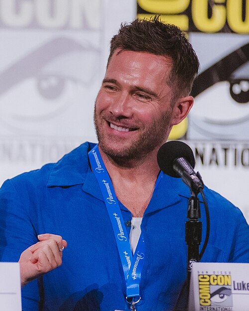 Luke Macfarlane