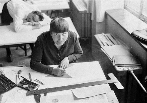 Lotte Stam-Beese