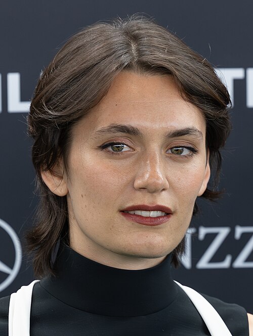 Ella Rumpf