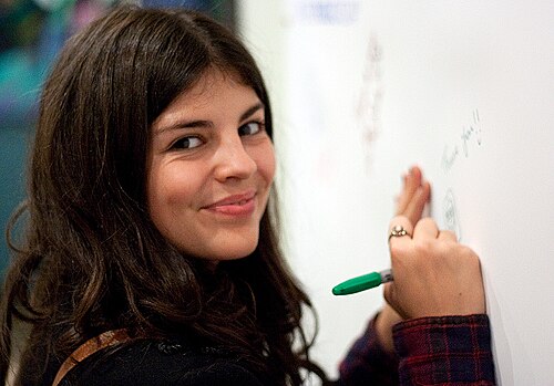 Nikki Yanofsky