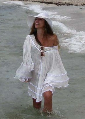 Mónica Ayos