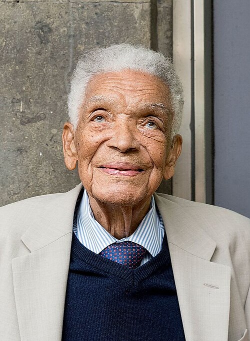 Earl Cameron
