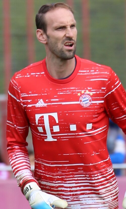 Tom Starke