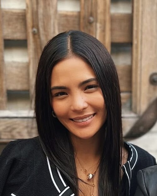 Lovi Poe