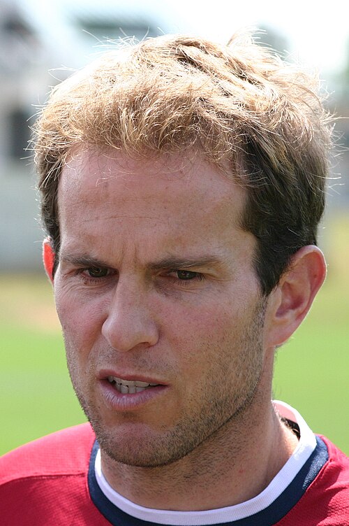 Eddie Lewis