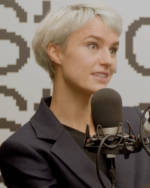 Amanda Collin