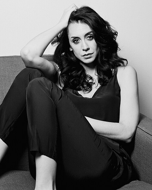 Mozhan Marnò