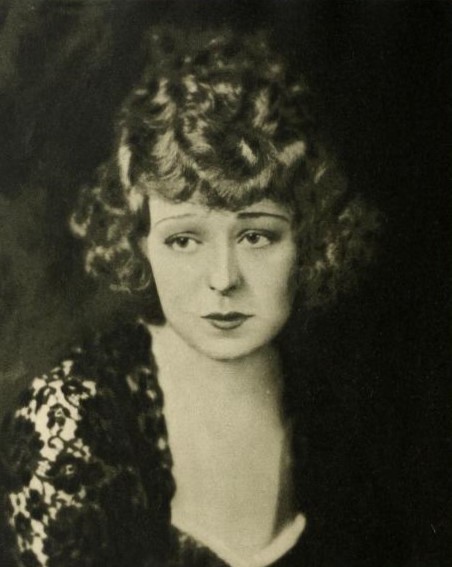 Seena Owen