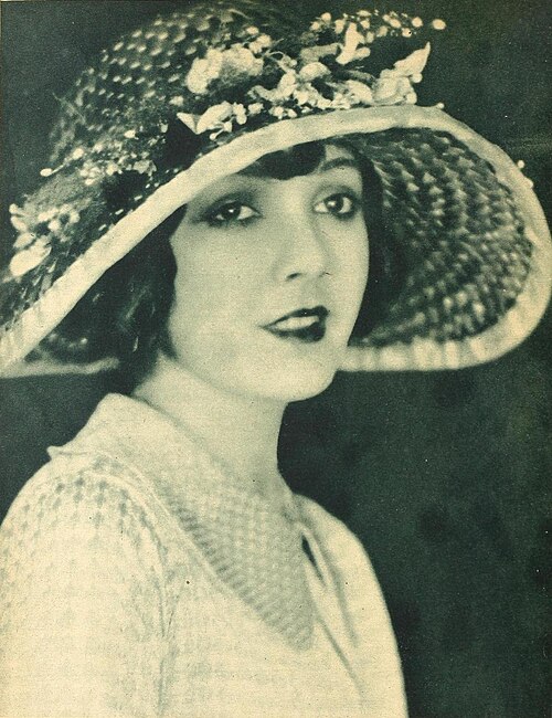 Lila Lee