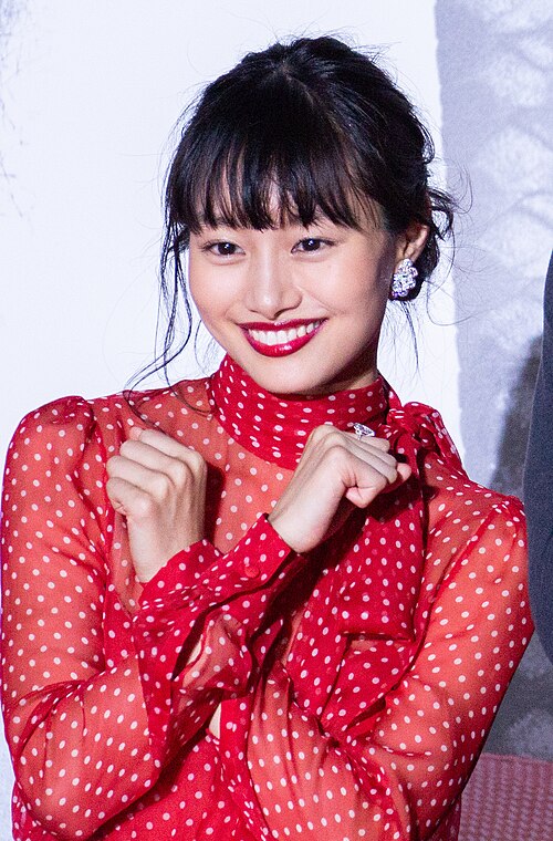 Shiori Kutsuna