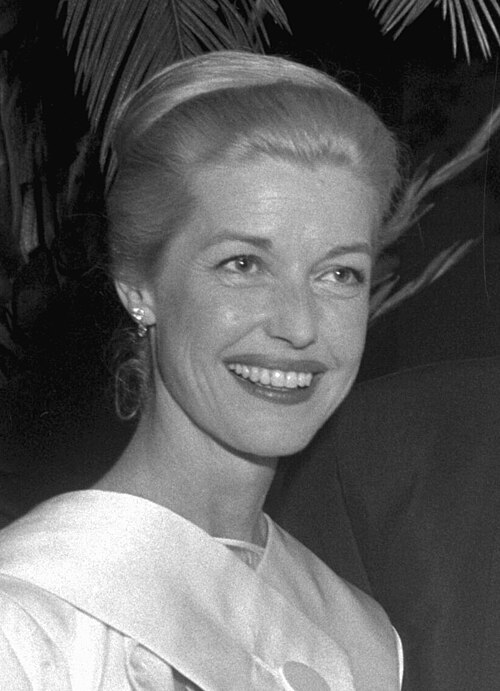 Anita Louise