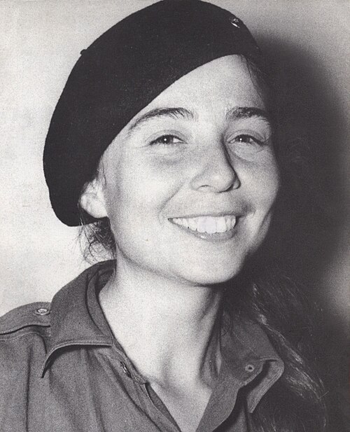 Vilma Espin Guillois