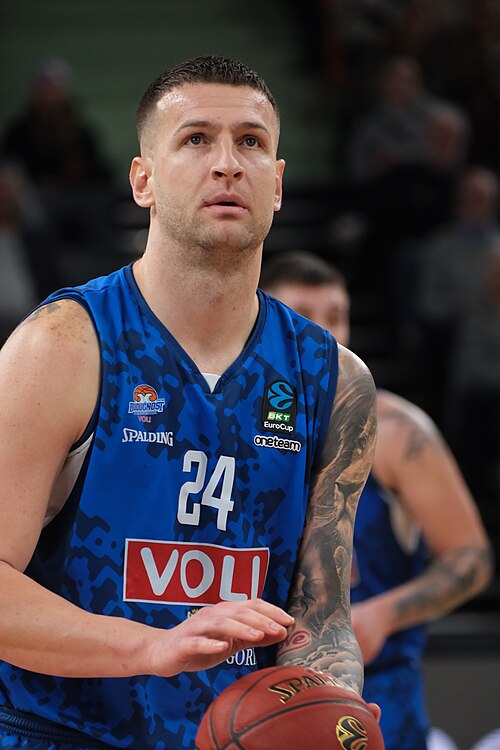 Alen Omić
