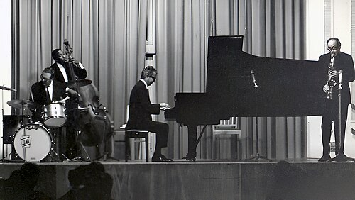 Eugene Wright