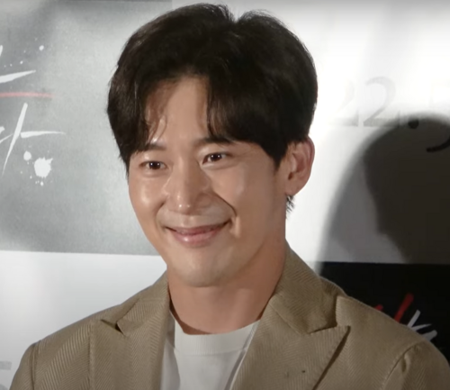 Lee Wan