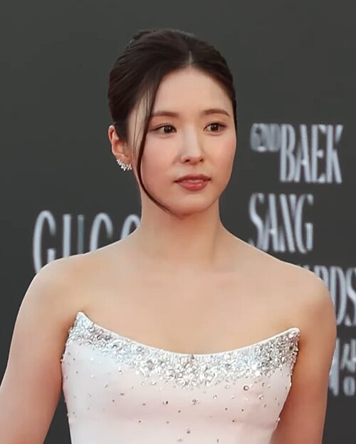 Shin Sae-kyeong