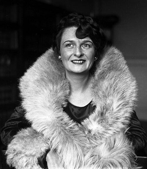 Cecile Arnold