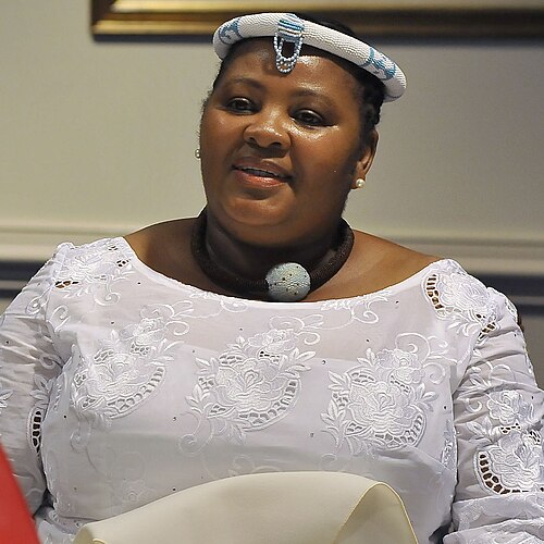 Nosiviwe Mapisa-Nqakula