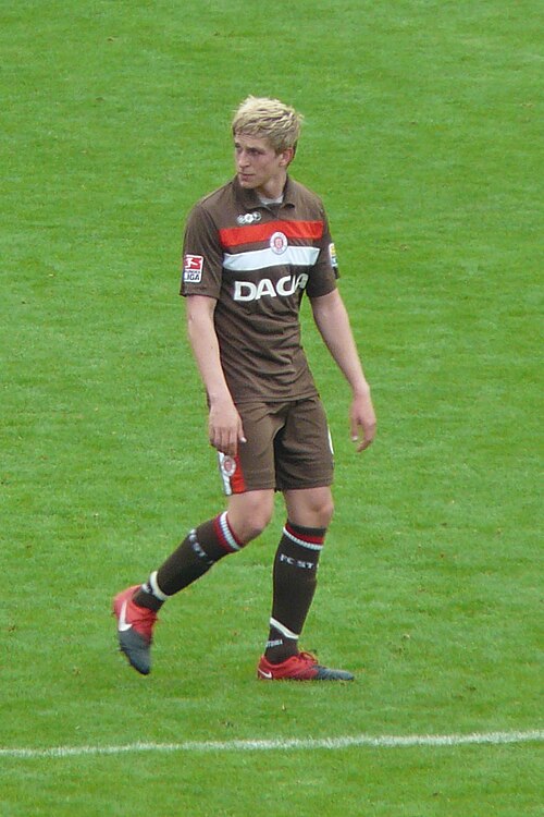 Bastian Oczipka