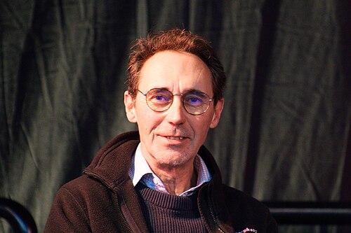 Guy Henry