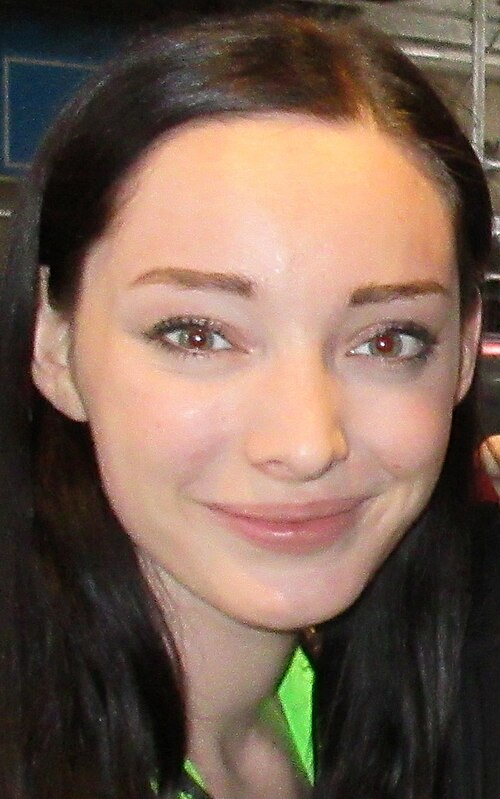 Emma Dumont