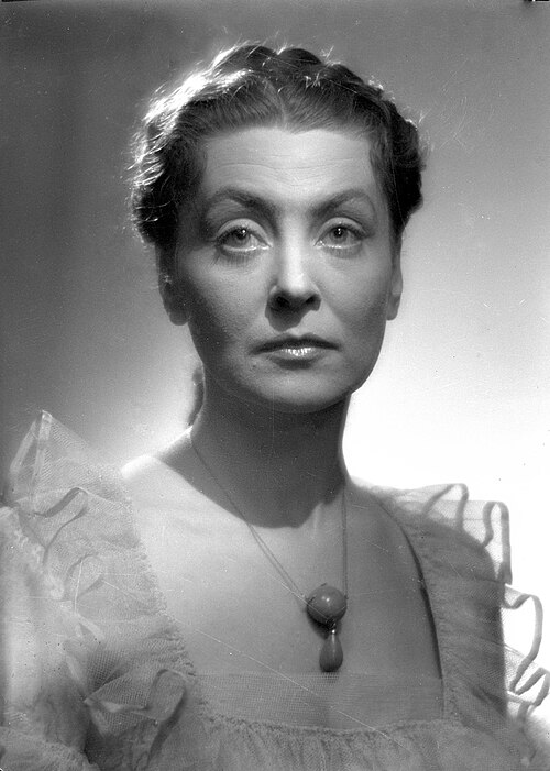 Nina Andrycz